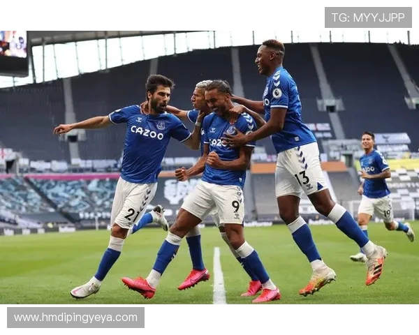 切尔西与埃弗顿英超1415赛季精彩对决回顾与分析 切尔西与埃弗顿英超1415赛季精彩对决回顾与分析