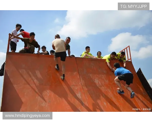 滑板文化的崛起:探秘广州滑板队的进攻策略与团队精神 滑板文化的崛起:探秘广州滑板队的进攻策略与团队精神