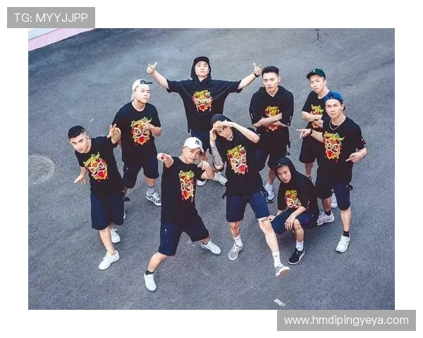 北京滑板队在世界街舞大赛中以77分稳居积分榜首位